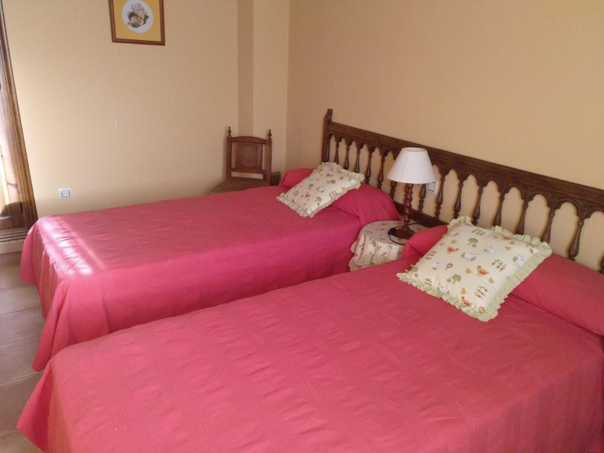 Casa Rural Amador Villarroya de los Pinares Bagian luar foto