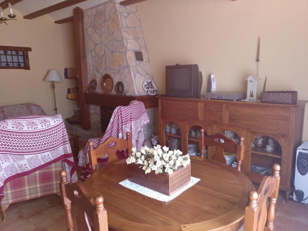 Casa Rural Amador Villarroya de los Pinares Bagian luar foto